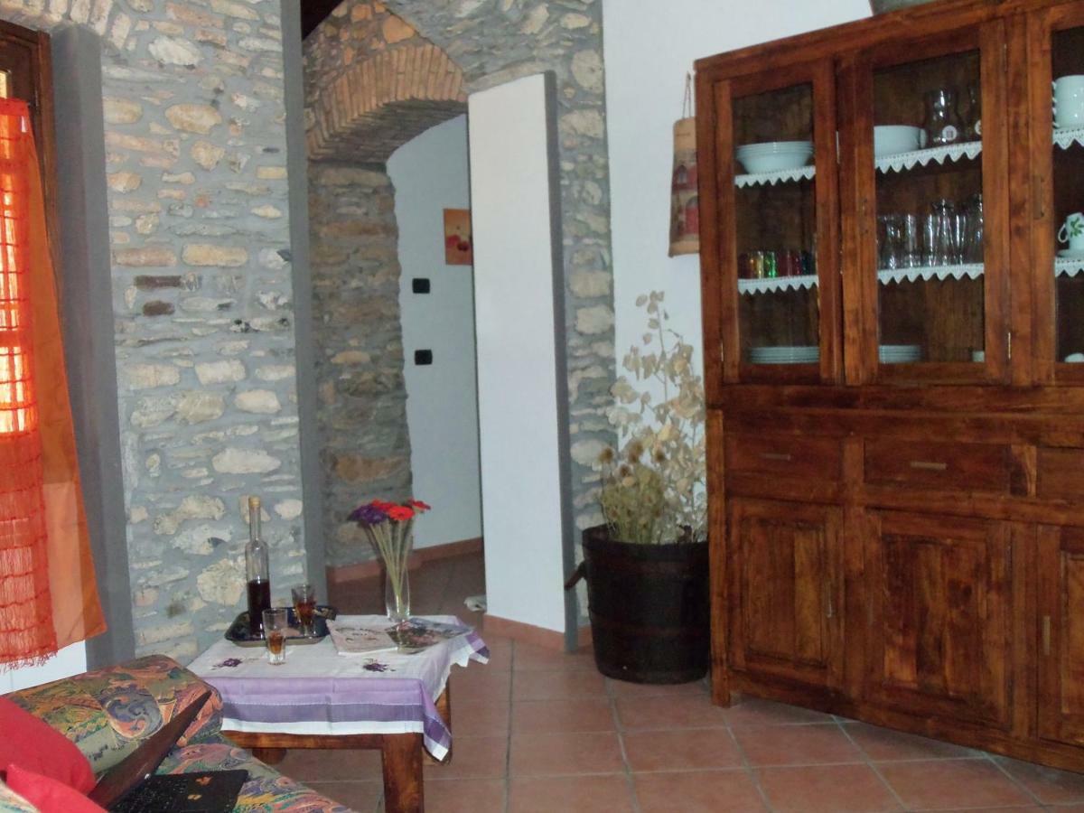 Agriturismo A Veggia Vigna Garlenda Exterior photo